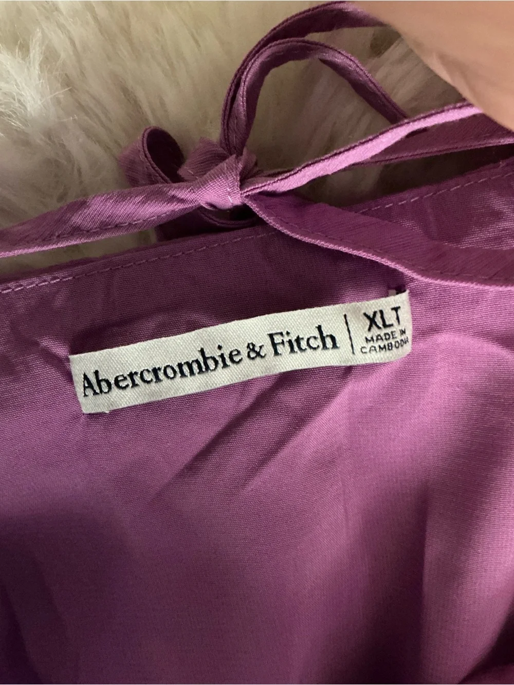 Abercrombie & Fitch flowing tiered